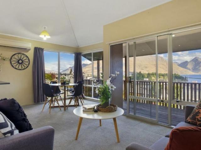 Vila Ultimate Convenience, Walk-To-Town Townhouse Queenstown Exteriér fotografie
