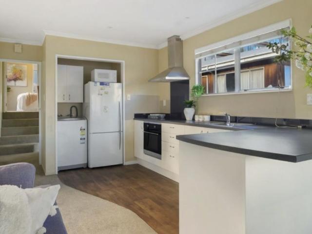 Vila Ultimate Convenience, Walk-To-Town Townhouse Queenstown Exteriér fotografie