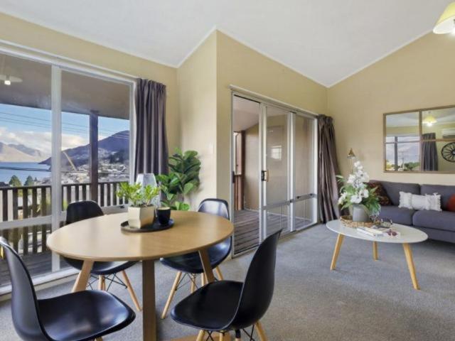Vila Ultimate Convenience, Walk-To-Town Townhouse Queenstown Exteriér fotografie